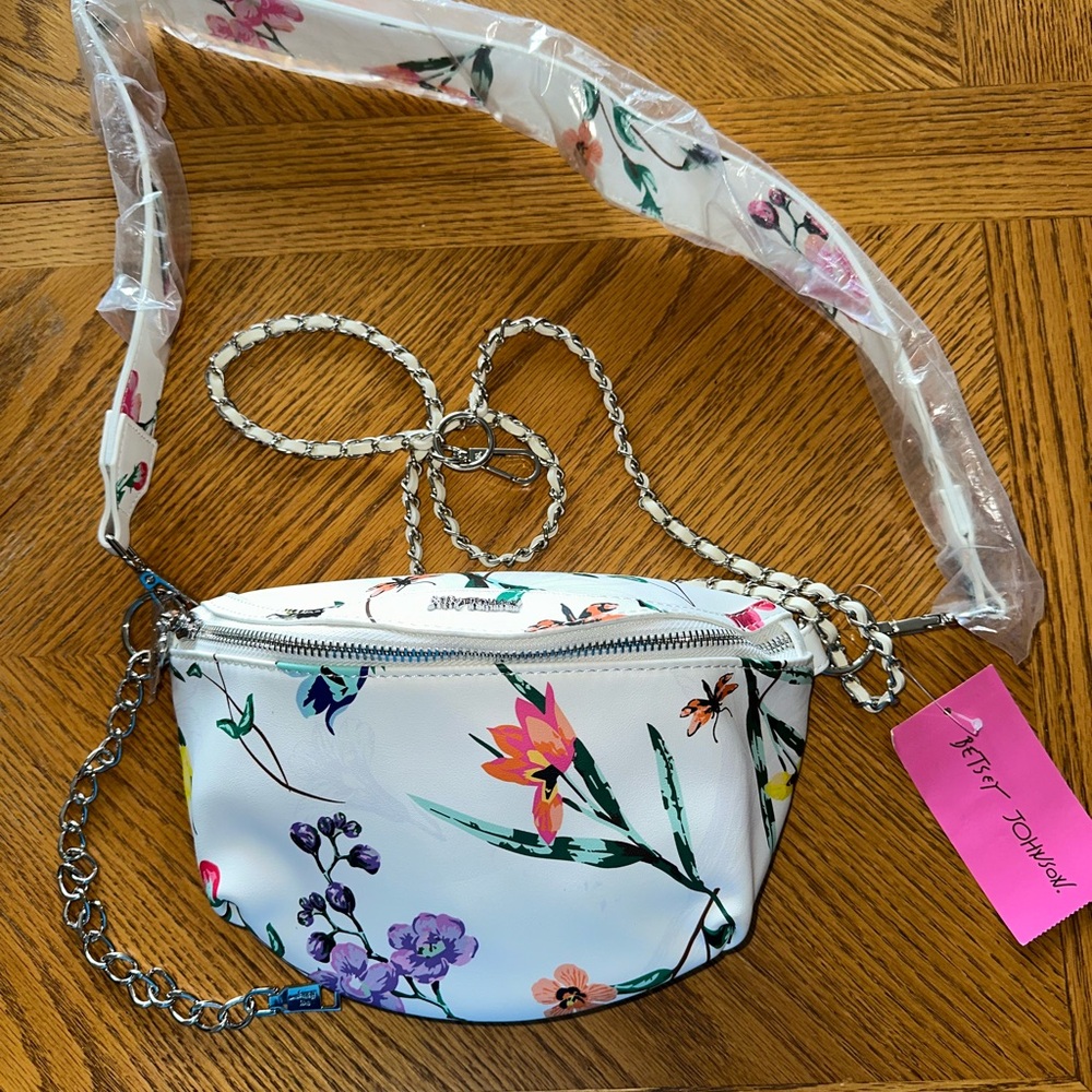 Betsey Johnson White Floral Crossbody Bag with Chain Detail